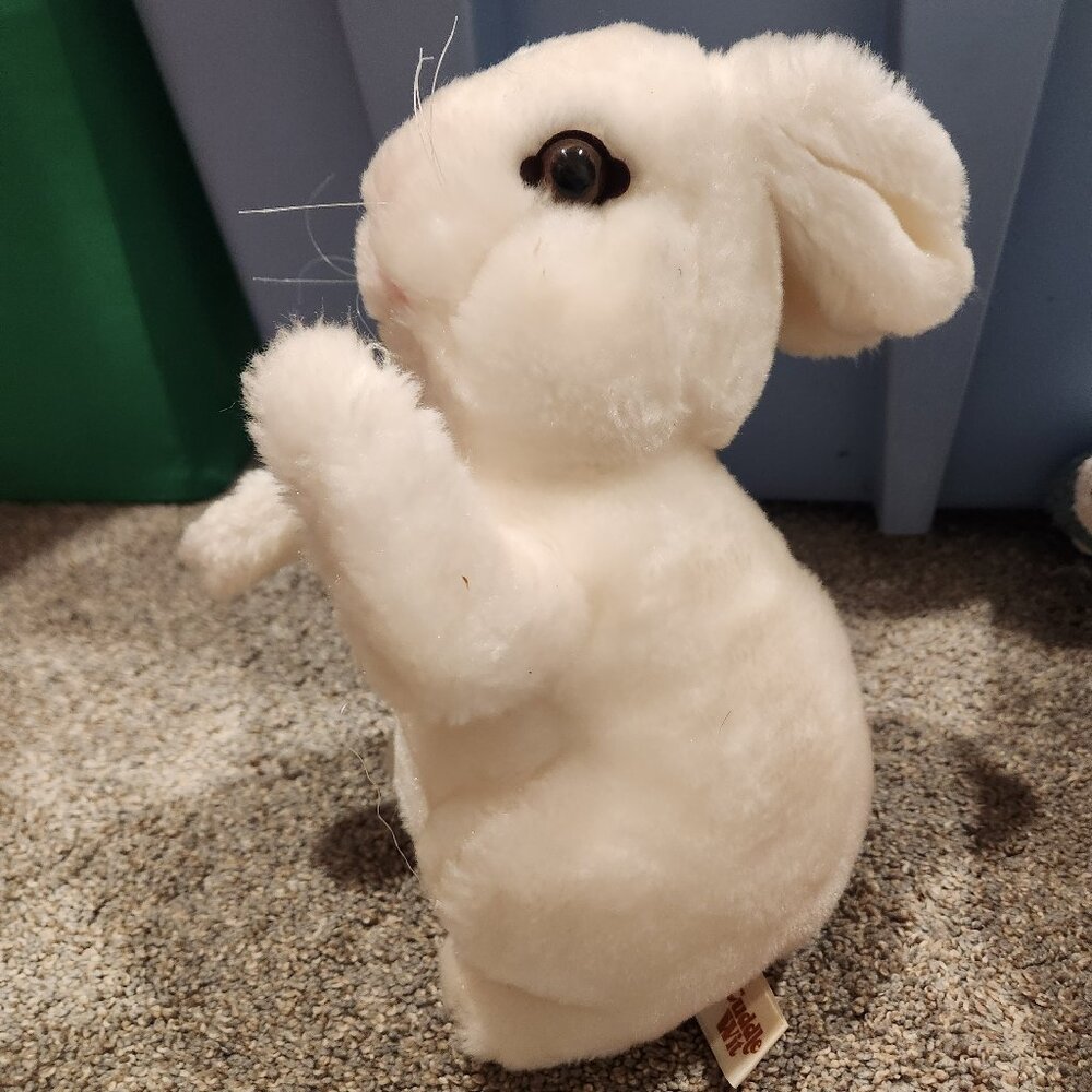 Vintage Cuddle Wit white rabbit